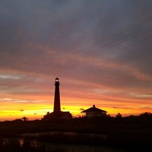 Meet your Posher, Levi